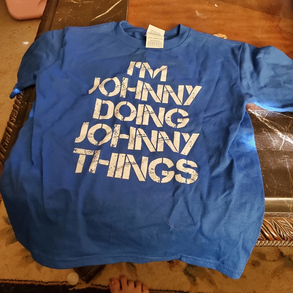 Young Boys tshirt sz 7 boys